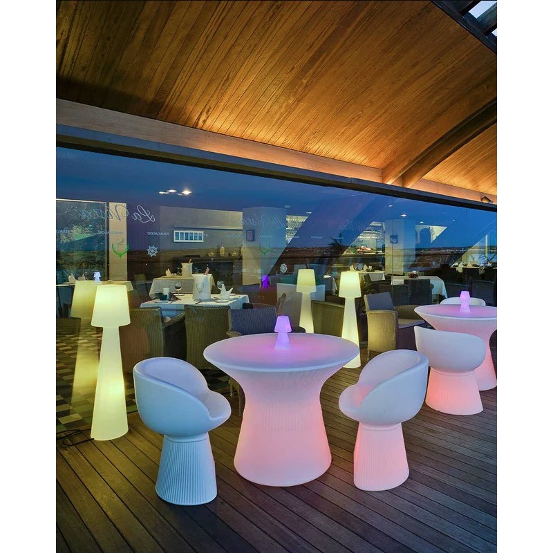 Conjunto Mesa CAPRI + Asientos MALLORCA