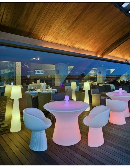 Conjunto Mesa CAPRI + Asientos MALLORCA